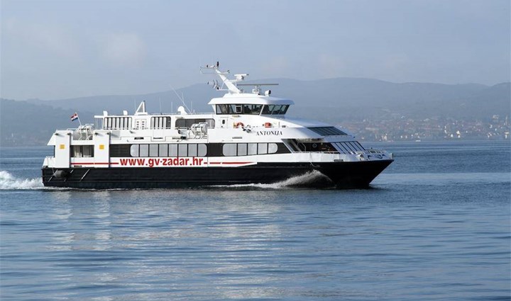 Katamaranom Na Otok Rab