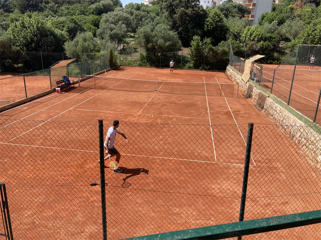 Tenis thumb 0