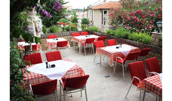 Buffet Monte Stipe