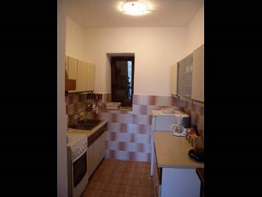 Išić Perina 6
